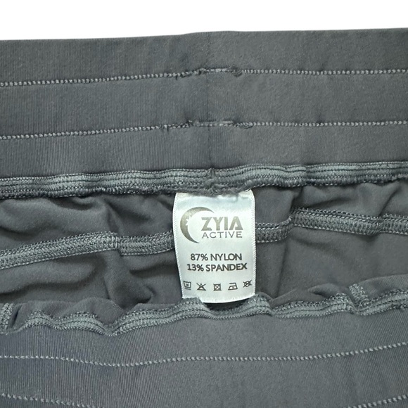 ZYIA Active Unwind Mid-Rise Fitted Cuff Joggers Gray Size Large - Picture 6 of 10